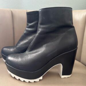Topshop Ankle Booties Platform Women’s Size 39 Heeled White Black